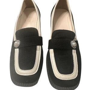 Preppy: Glam Black and Cream Loafers